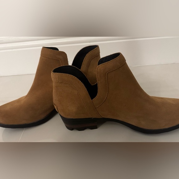 Sorel Women's Lolla Cut Out Suede Ankle Booties Camel Brown Stacked Heel Size 10 - Picture 4 of 11